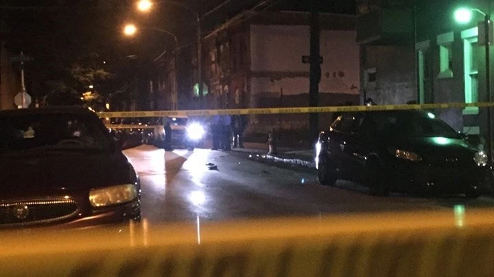 Δύο νεκροί και τουλάχιστον τέσσερις τραυματίες από πυροβολισμούς στην Φιλαδέλφεια των ΗΠΑ (εικόνες)